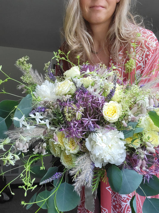The Beauty of Locally Grown, Sustainable Flowers for Weddings & Events